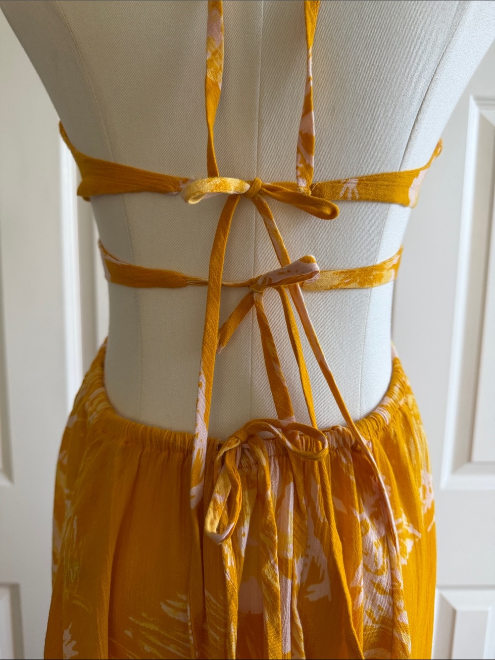 Free People Lille Halter Yellow Floral Dress Boho Open Back Side Cutouts Size S - Picture 8 of 11